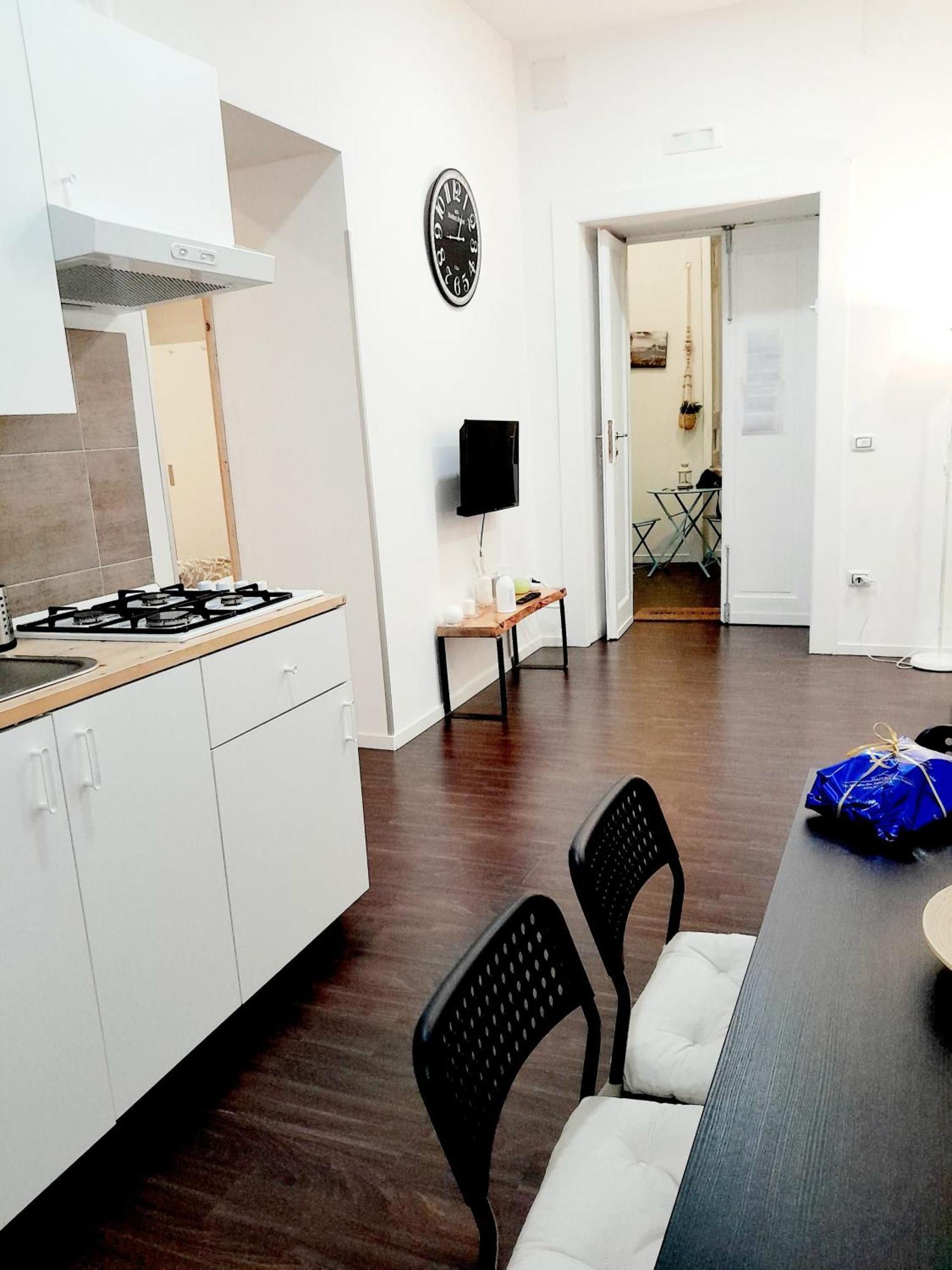 Apartamento Piazza Carita' Centro Storico Nápoles Habitación foto